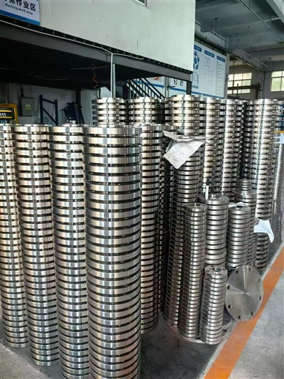 فلنج ASME B16.5 WNRF 3 inch 150# SCH 40 A{4}}L